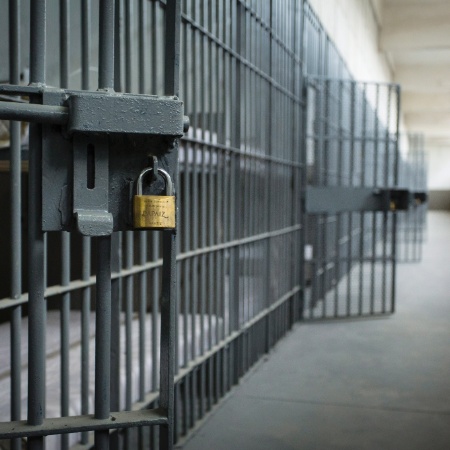 17mai2017---cadeia-publica-jose-frederico-marques-unidade-prisional-reformada-para-receber-os-presos-da-lava-jato-no-rio-1502405882179_450x450